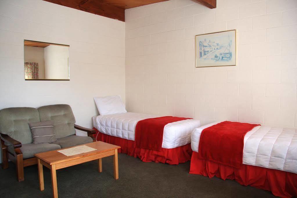 Coachman'S Lodge Motel วังกานุย ภายนอก รูปภาพ